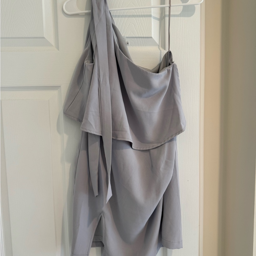 Superdown Light Gray One-Shoulder Dress